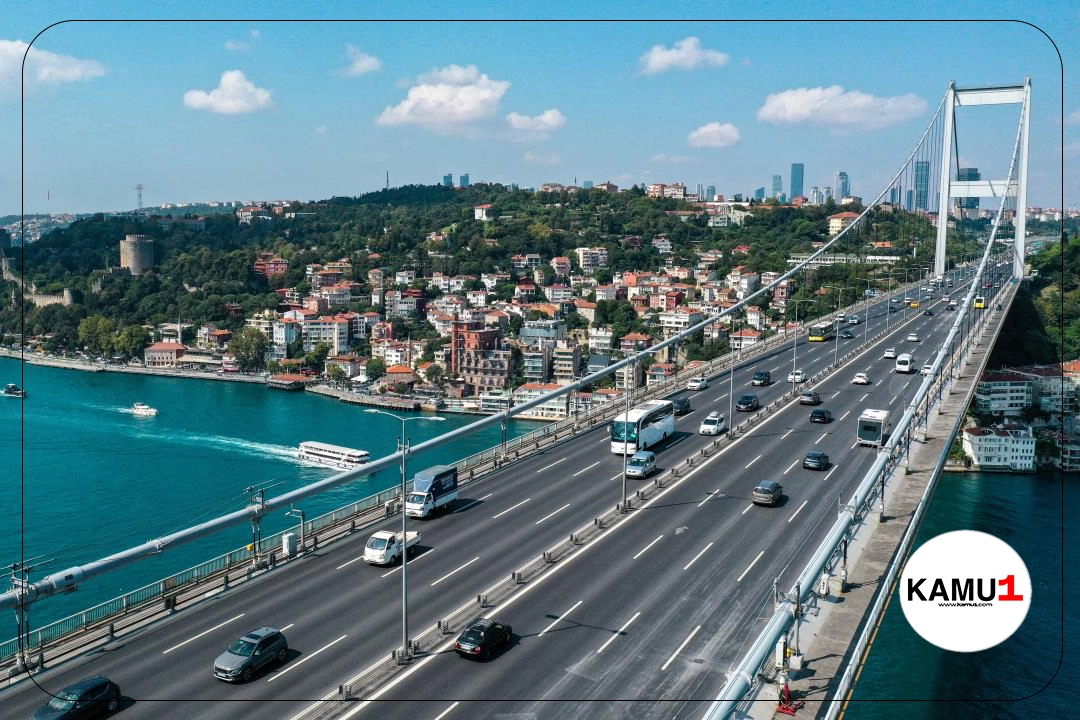 Bayramda Köprü ve Otoyollar 9 Gün Boyunca Ücretsiz.Ulaştırma ve Altyapı Bakanı Abdulkadir Uraloğlu, Ramazan Bayramı öncesinde alınan tedbirlerle ilgili değerlendirmelerde bulunmak üzere Ankara-Niğde Otoyolu’ndaki ana kontrol merkezini ziyaret etti.